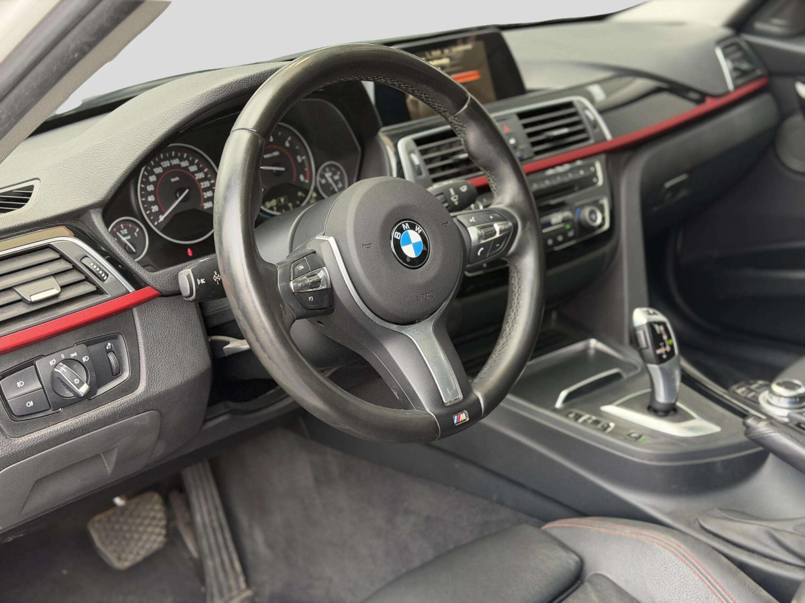 BMW Serie 3 320D TOURING - Imagen 10