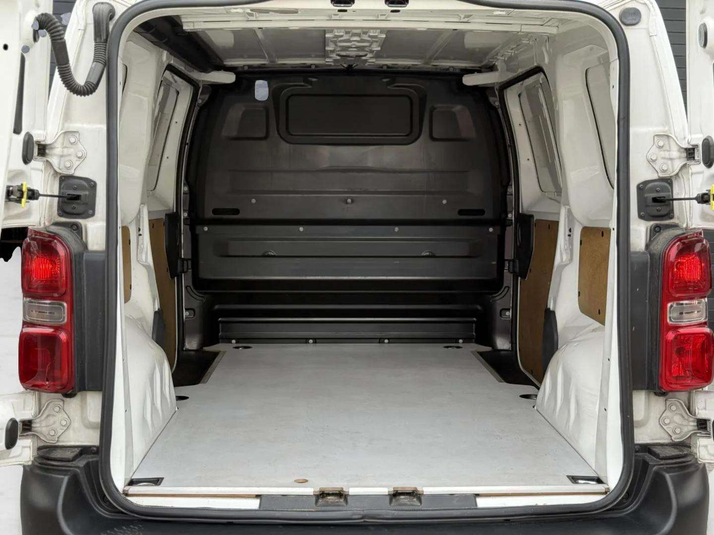 PEUGEOT Expert L1 2.0 HDi 125 Tepee Allure - Imagen 7